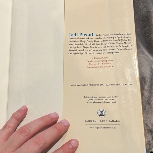 The book of two ways - Picture 3 of 4